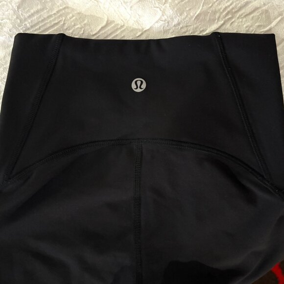 EXCELLENT Lululemon Train Times Crop 17" Black Luxtreme High-Rise Leggings 2 - Picture 7 of 9